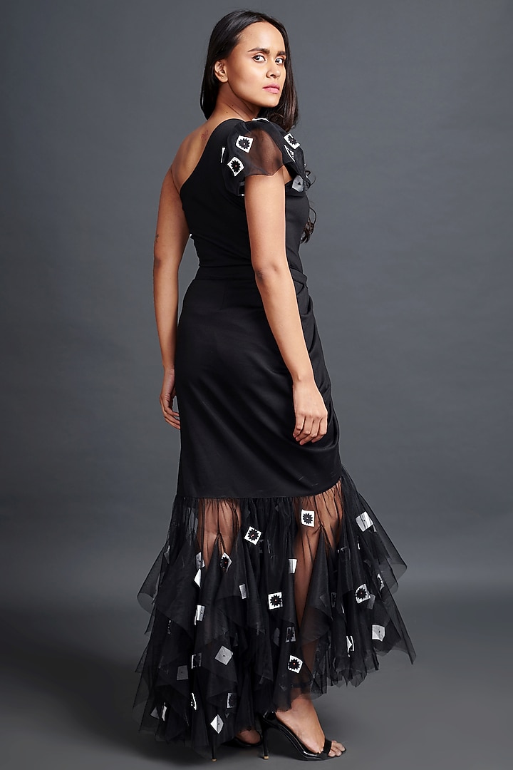 Black Ponte Roma & Net Co-Ord Set by Deepika Arora at Pernia's Pop Up Shop