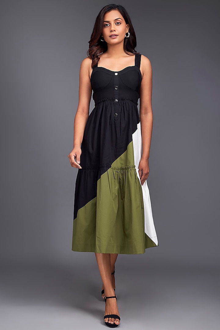 Green Cotton Color-Block Flared Midi Dress by Deepika Arora at Pernia's Pop Up Shop