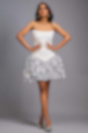 White Roma Embroidered Structured Vacation Dress by Deepika Arora at Pernia's Pop Up Shop