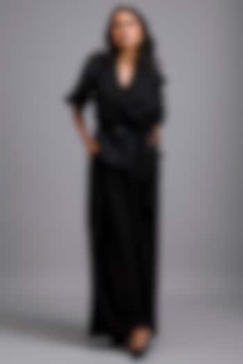 Black Linen Floral Applique Co-Ord Set by Deepika Arora at Pernia's Pop Up Shop