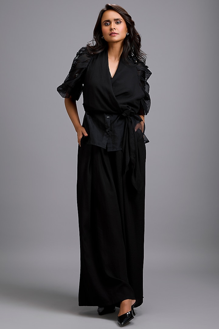 Black Linen Floral Applique Co-Ord Set by Deepika Arora at Pernia's Pop Up Shop