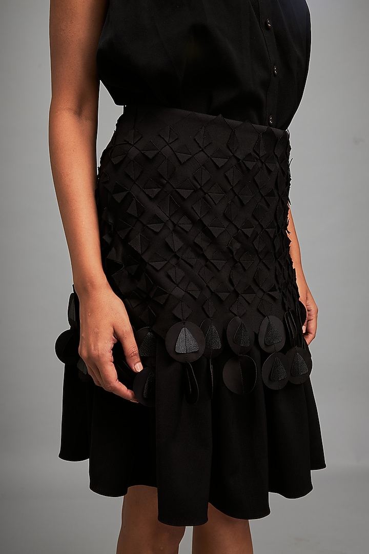 Black Rozella Crepe Applique Skirt Set by Deepika Arora at Pernia's Pop Up Shop