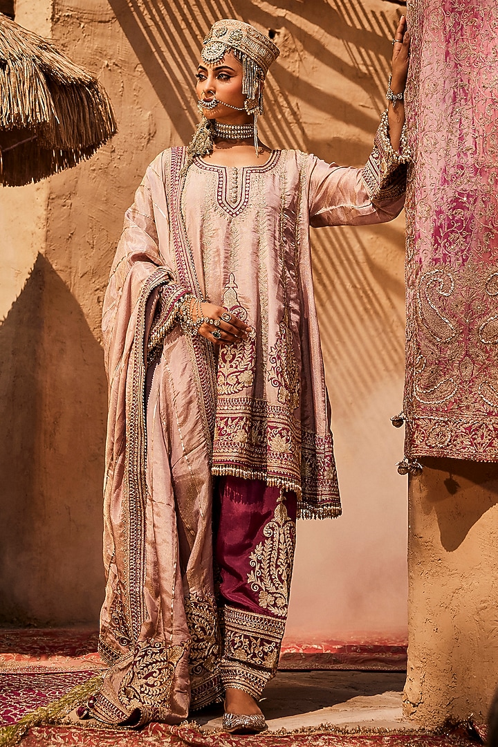 Salmon Pink Lame Gota Embellished Choga Kurta Set by Dareaab by Sonia k Mahajan at Pernia's Pop Up Shop