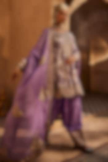 Ivory Crepe Tilla Embroidered Choga Kurta Set by Dareaab by Sonia k Mahajan at Pernia's Pop Up Shop