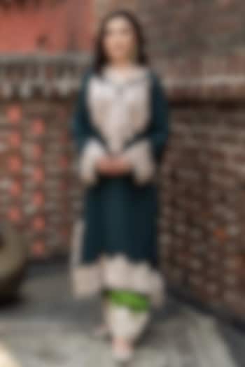 Stardust Green Silk Embroidered Phiran Set by Dareaab by Sonia k Mahajan at Pernia's Pop Up Shop