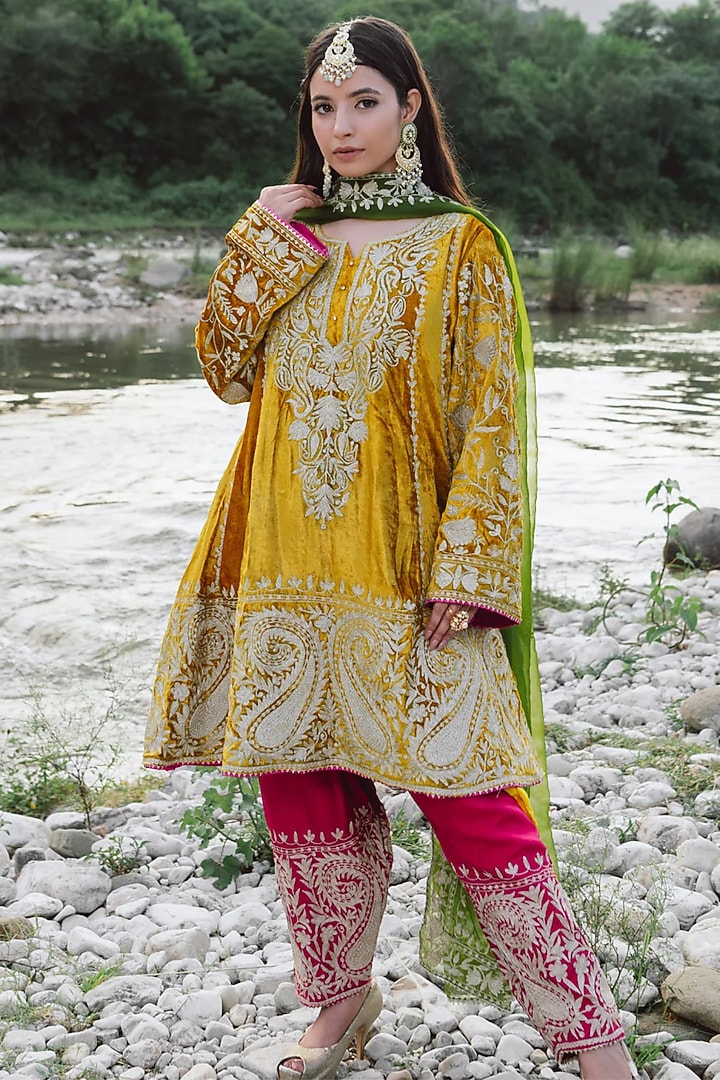 Mustard Yellow Fabric Embroidered Kurta Set by Dareaab by Sonia k Mahajan at Pernia's Pop Up Shop