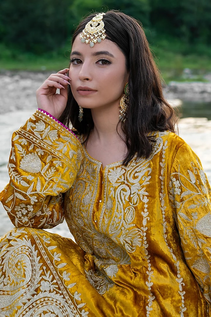 Mustard Yellow Fabric Embroidered Kurta Set by Dareaab by Sonia k Mahajan at Pernia's Pop Up Shop