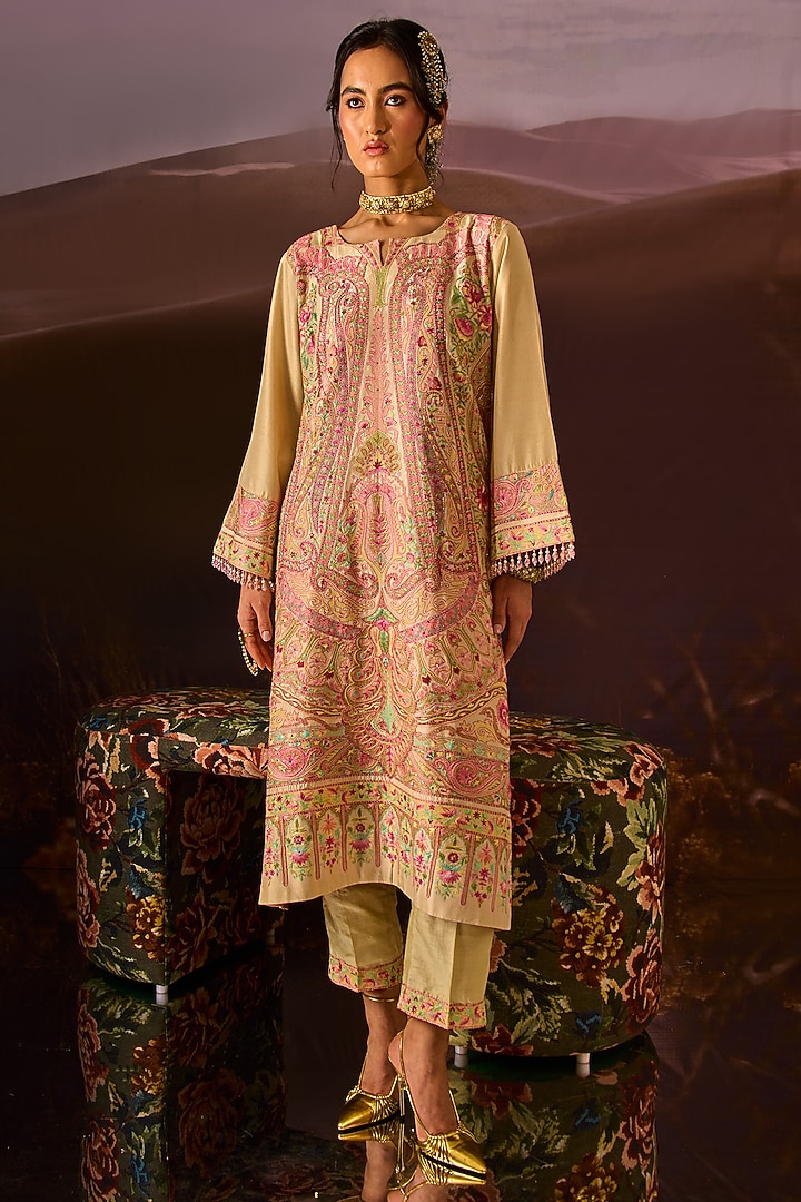 Ivory Silk Kalamkari Kurta Set by Dareaab by Sonia k Mahajan at Pernia's Pop Up Shop