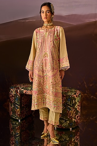 Ivory Silk Kalamkari Kurta Set by Dareaab by Sonia k Mahajan