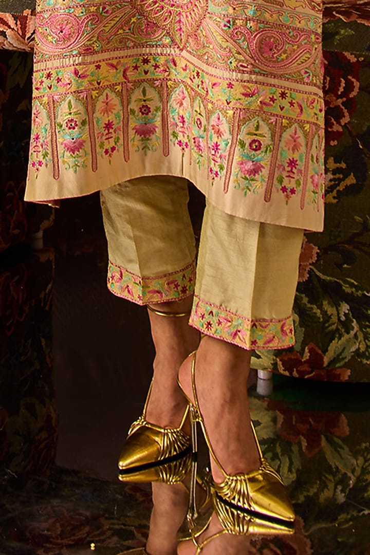 Ivory Silk Kalamkari Kurta Set by Dareaab by Sonia k Mahajan at Pernia's Pop Up Shop