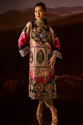 Shaded Pink & Black Silk Kurta Set by Dareaab by Sonia k Mahajan
