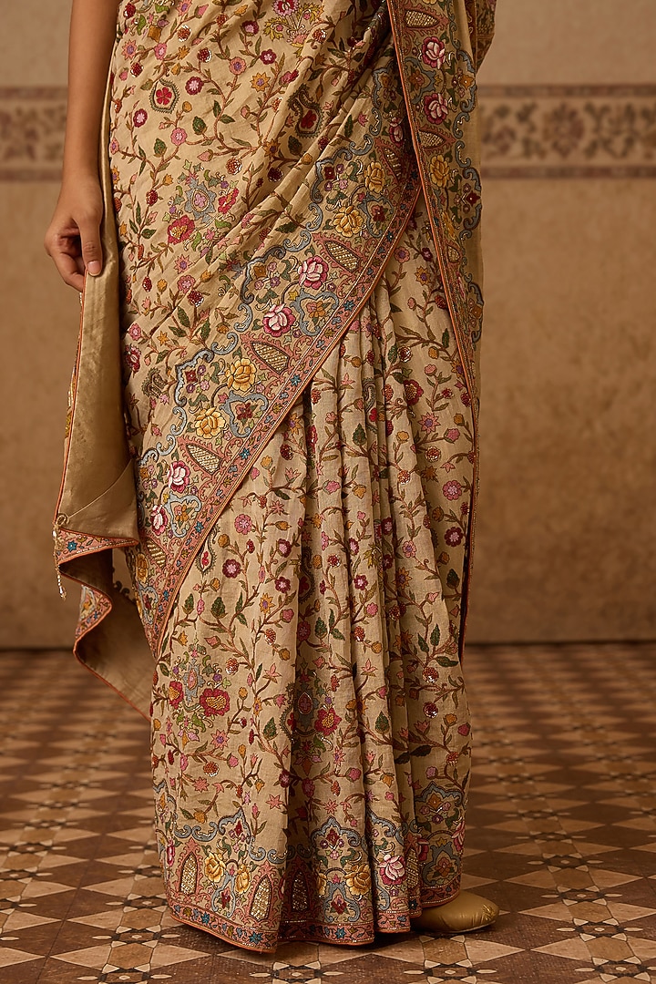 Gold Lame Hand Embroidered Bridal Saree Set by Dareaab by Sonia k Mahajan at Pernia's Pop Up Shop