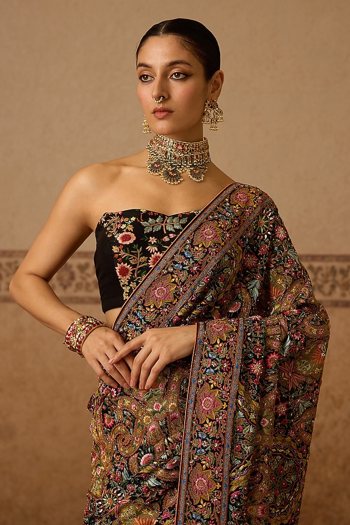 Black Georgette Hand Embroidered Bridal Saree Set by Dareaab by Sonia k Mahajan at Pernia's Pop Up Shop