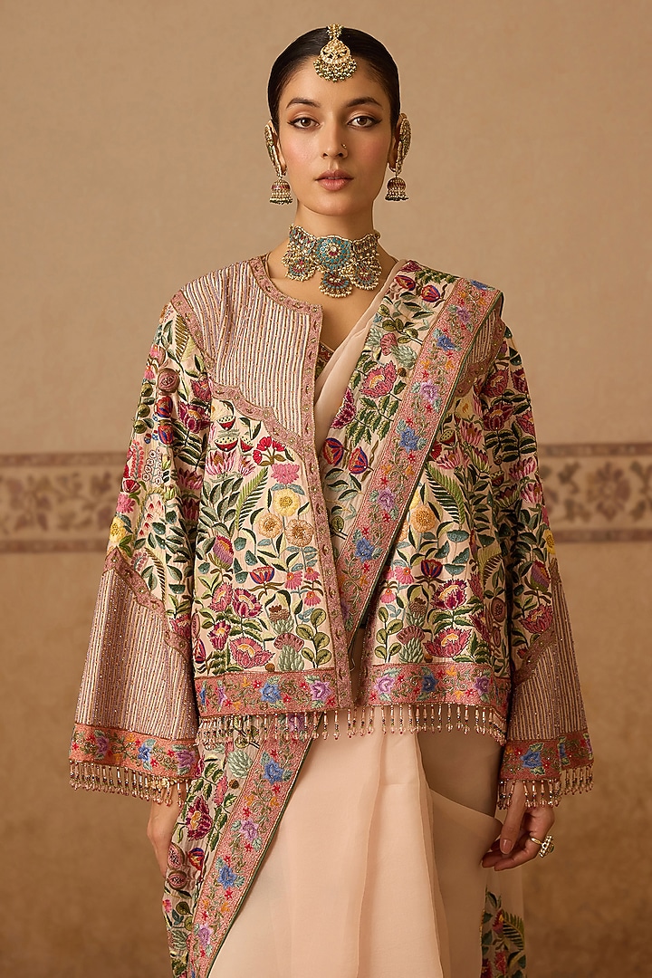 Salmon Pink Organza Hand Embroidered Jacket Bridal Saree Set by Dareaab by Sonia k Mahajan at Pernia's Pop Up Shop
