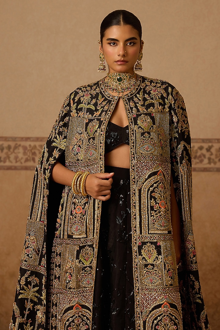 Black Silk Zardosi Embroidered Cape Set by Dareaab by Sonia k Mahajan at Pernia's Pop Up Shop