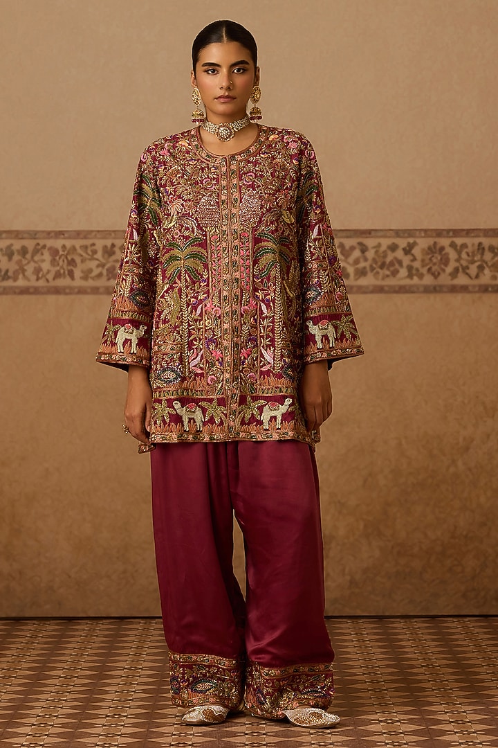 Burgundy Silk Hand Embroidered Kurta Set by Dareaab by Sonia k Mahajan at Pernia's Pop Up Shop