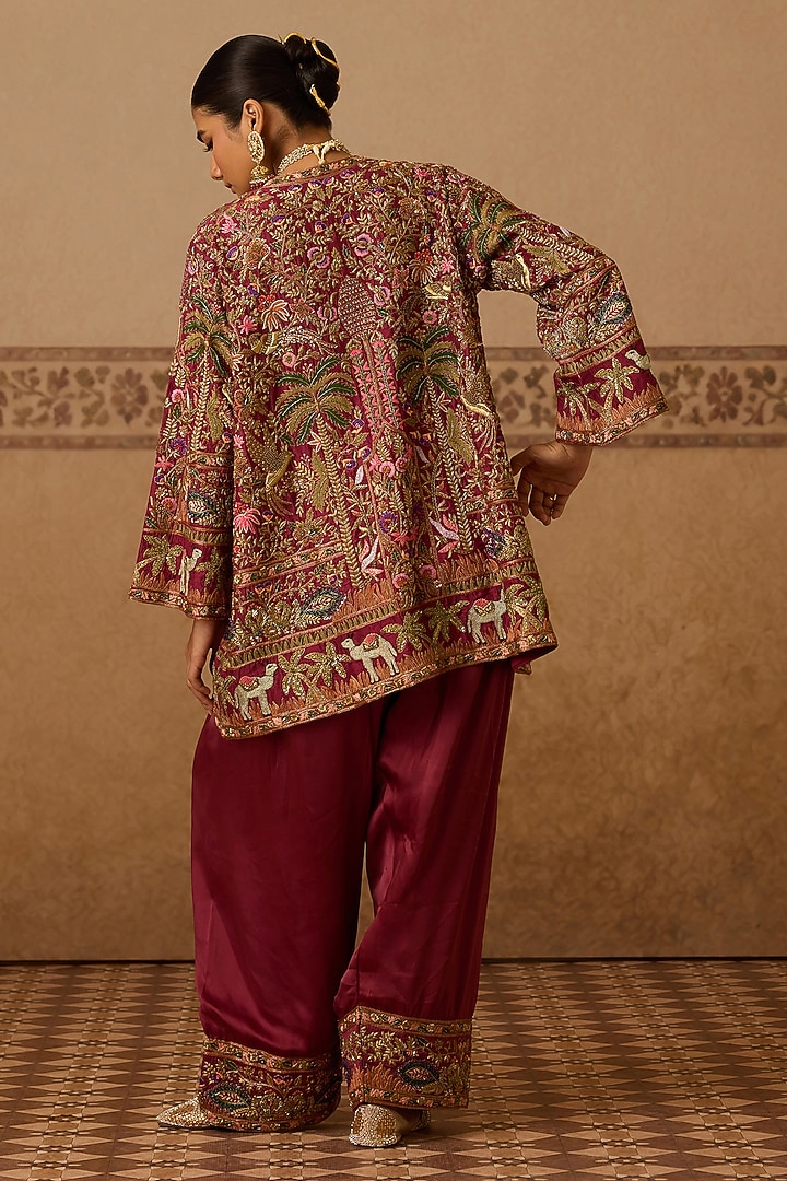 Burgundy Silk Hand Embroidered Kurta Set by Dareaab by Sonia k Mahajan at Pernia's Pop Up Shop