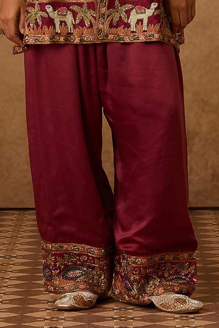 Burgundy Silk Hand Embroidered Kurta Set by Dareaab by Sonia k Mahajan at Pernia's Pop Up Shop