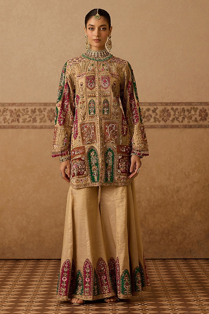 Gold Lame Hand Embroidered Gharara Set by Dareaab by Sonia k Mahajan at Pernia's Pop Up Shop