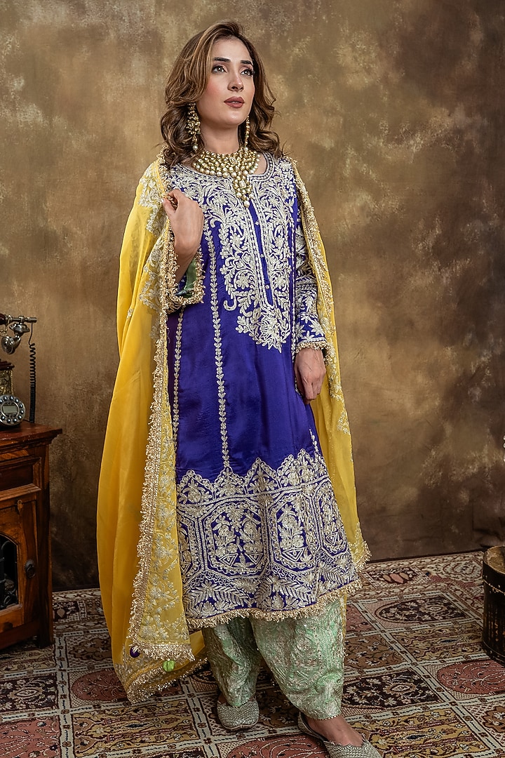 Purple Upada Silk Tilla Embroidered Kurta Set by Dareaab by Sonia k Mahajan at Pernia's Pop Up Shop