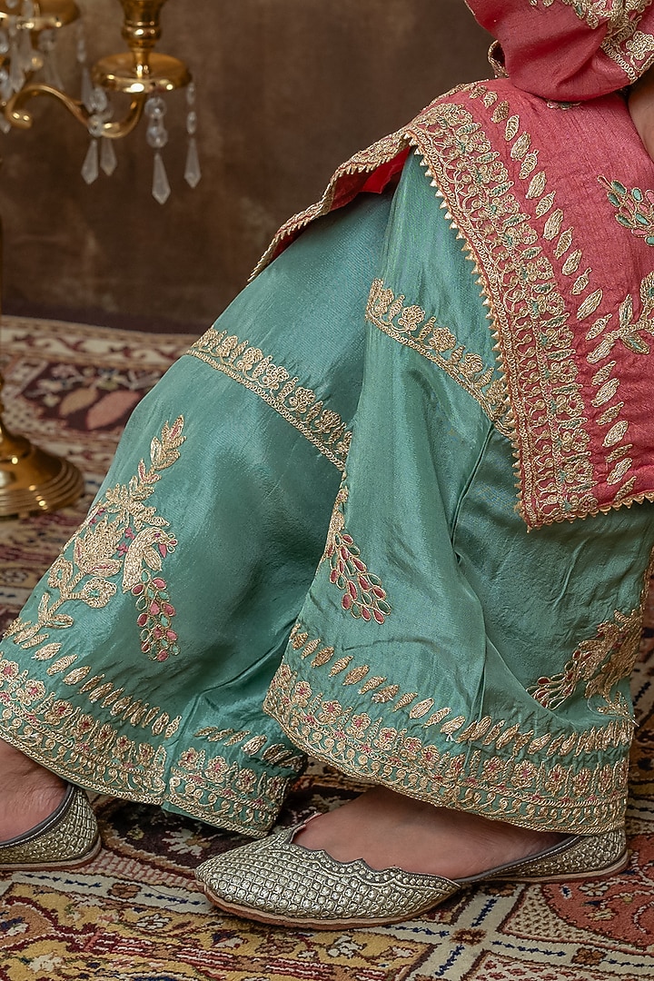 Peach Dola Silk Dori Work Kurta Set by Dareaab by Sonia k Mahajan at Pernia's Pop Up Shop