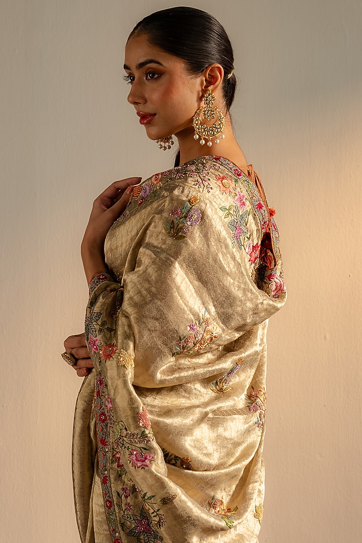 Gold Pure Banarasi Lame Bridal Saree Set by Dareaab by Sonia k Mahajan at Pernia's Pop Up Shop