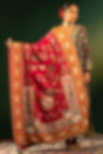 Pink Silk & Pashmina Thread Handwork Shawl by Dareaab by Sonia k Mahajan at Pernia's Pop Up Shop