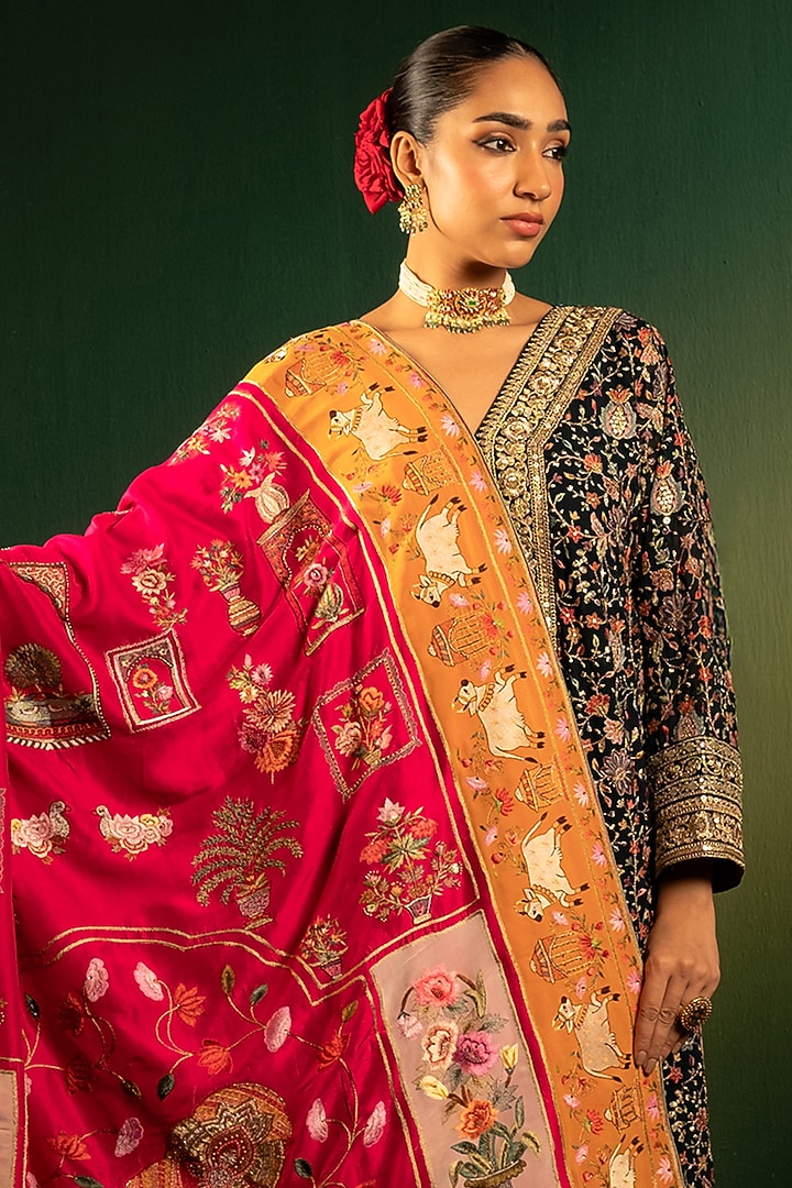 Pink Silk & Pashmina Thread Handwork Shawl by Dareaab by Sonia k Mahajan at Pernia's Pop Up Shop