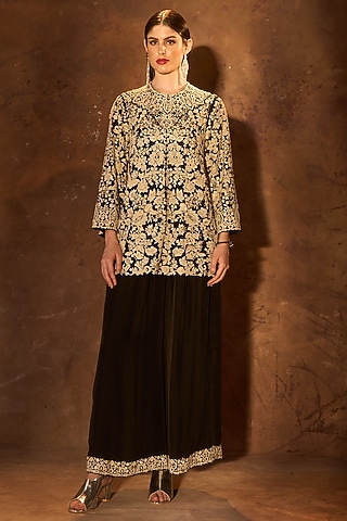 Black Pure Silk Resham Embroidered Jacket Set by Dareaab by Sonia k Mahajan