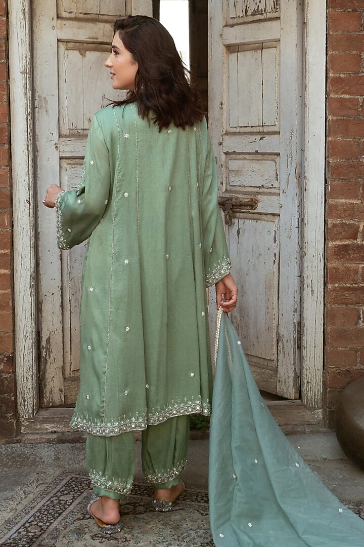 Mint Green Dola Silk Zardosi Work Kurta Set by Dareaab by Sonia k Mahajan at Pernia's Pop Up Shop