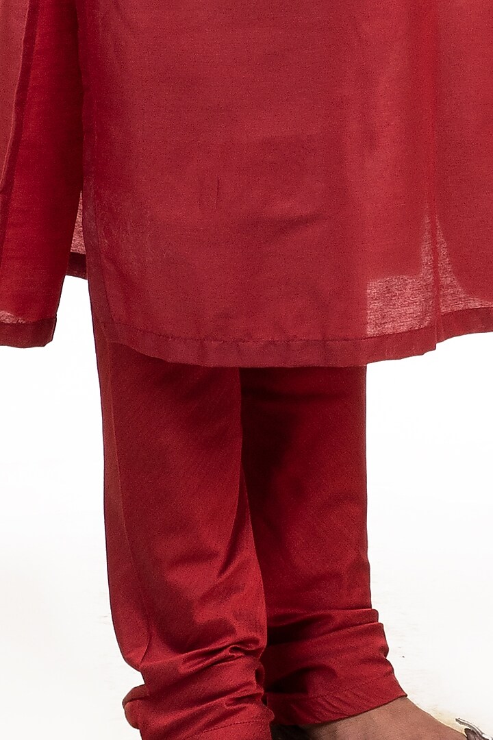 Red Embroidered Kurta Set by Darshika at Pernia's Pop Up Shop