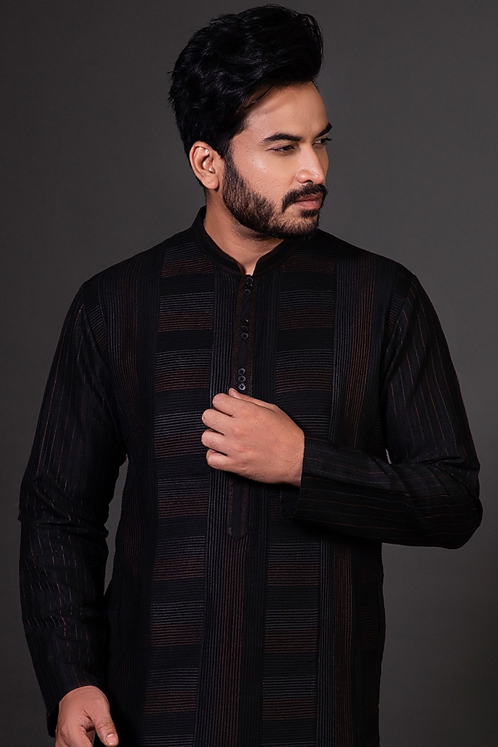 Black Pintucked Kurta Set by Darshika at Pernia's Pop Up Shop