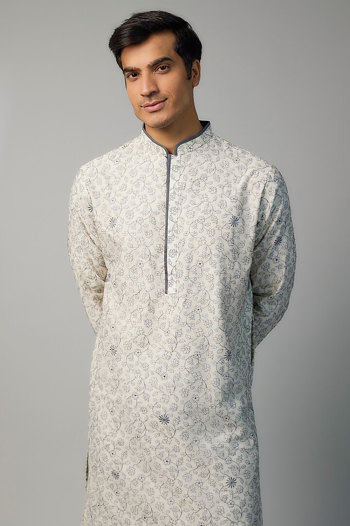 Ivory Silk Floral Embroidered Kurta Set by Darshika at Pernia's Pop Up Shop