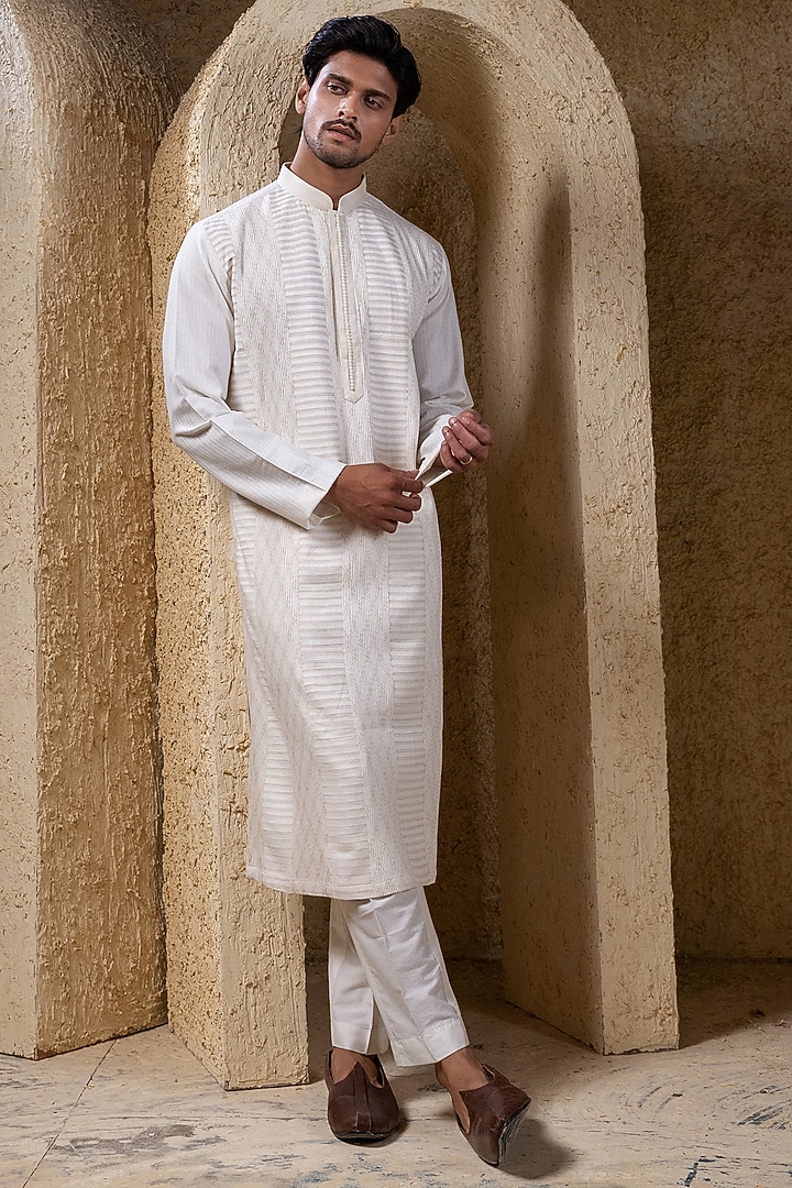 Off-White Cotton Silk Pintucks Kurta Set by Darshika at Pernia's Pop Up Shop