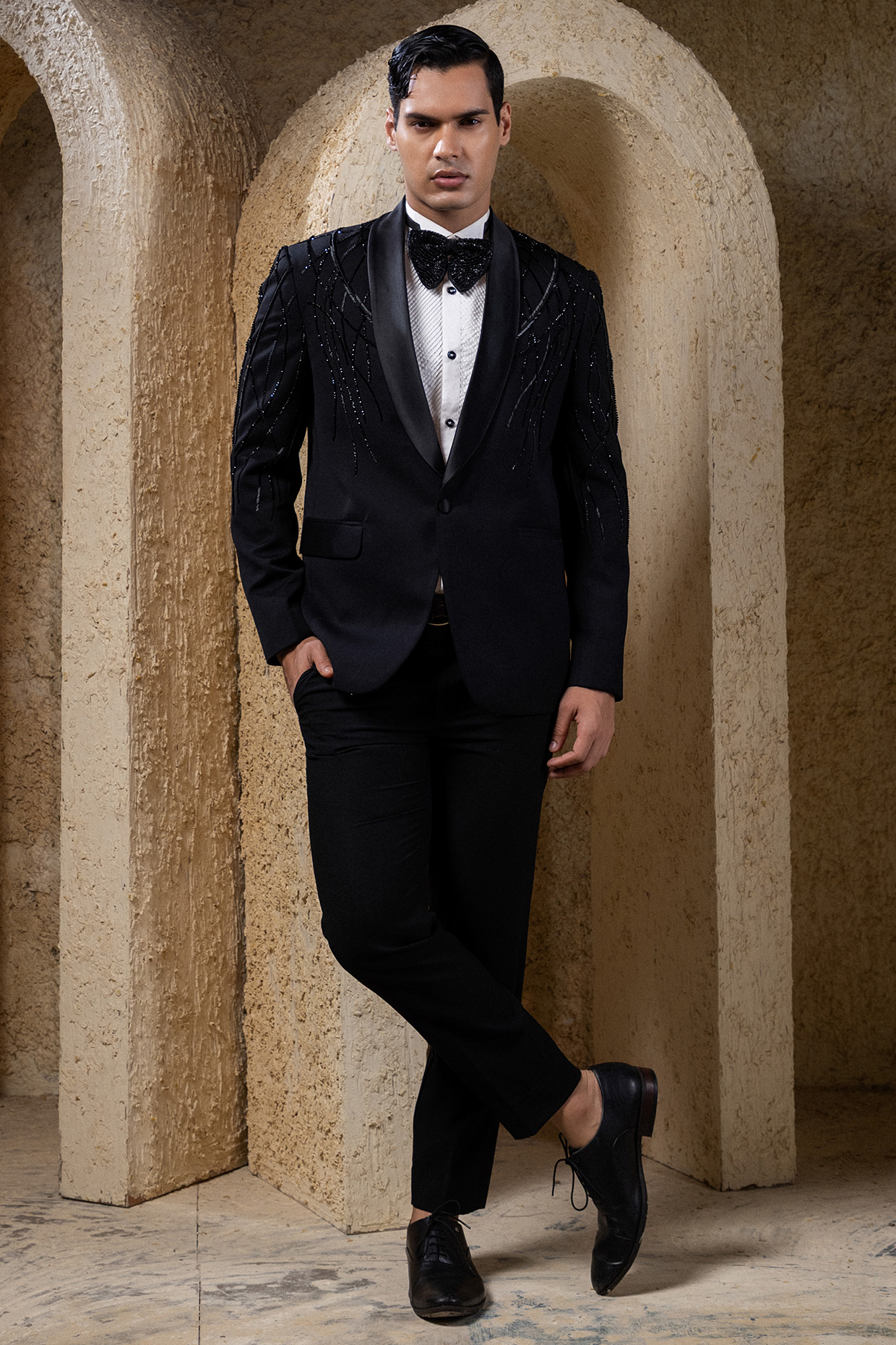 Black Suiting Hand Embroidered Tuxedo Jacket Set by Darshika