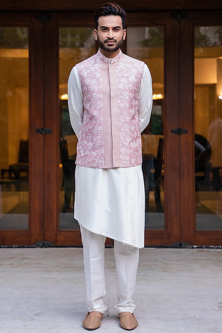 Onion Pink Bundi Jacket With Off-White Pleated Kurta Set by Darshika