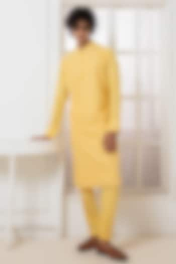 Yellow Cotton Silk Thread Embroidered Kurta Set by Darshika at Pernia's Pop Up Shop