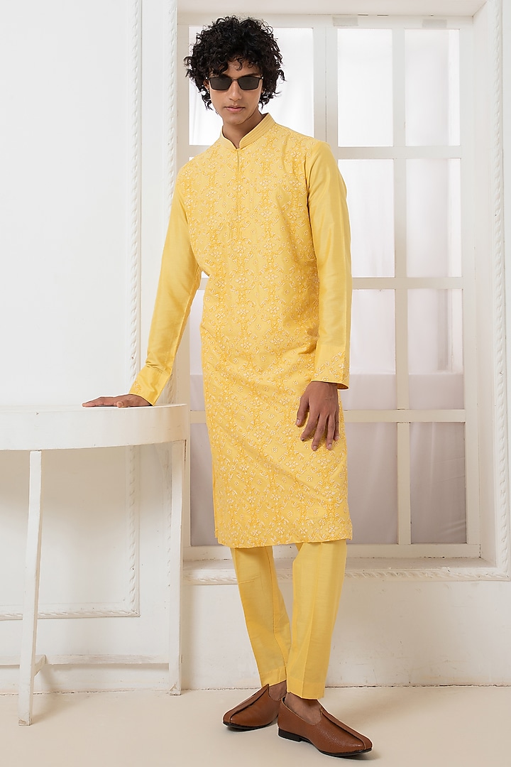 Yellow Cotton Silk Thread Embroidered Kurta Set by Darshika at Pernia's Pop Up Shop