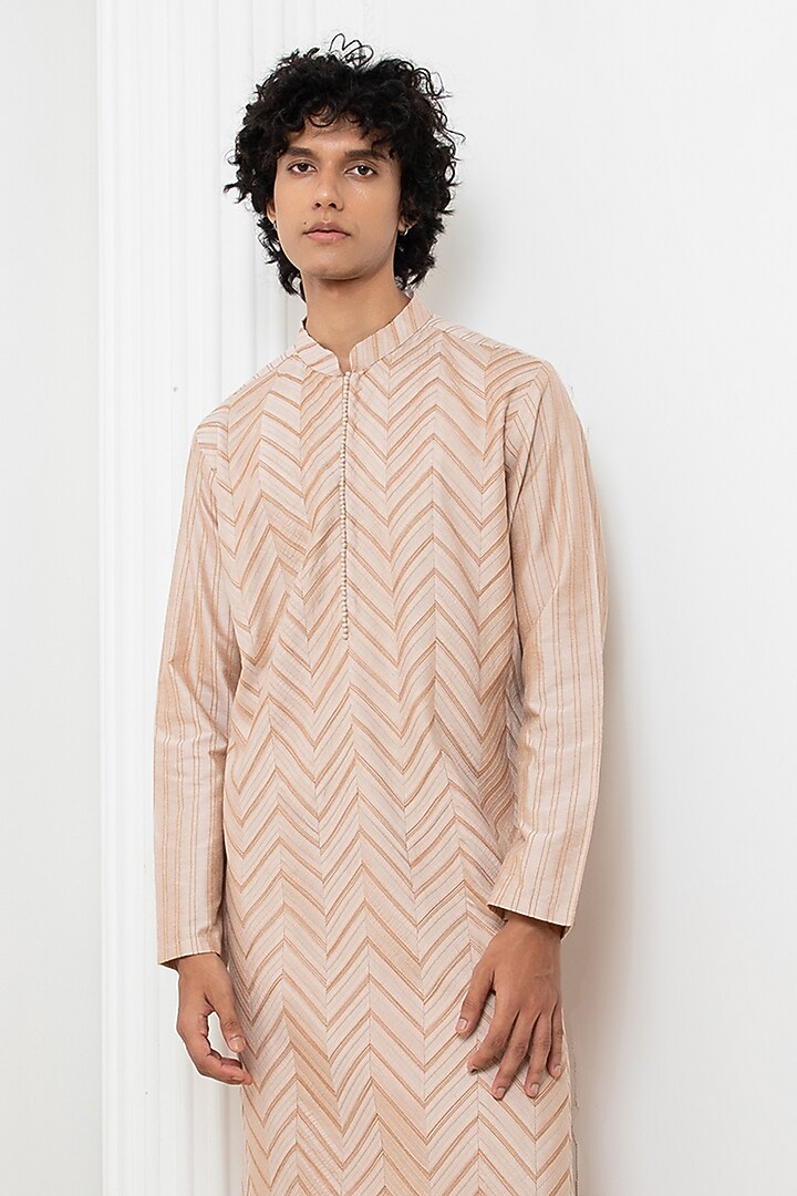 Rose Pink Cotton Silk Chevron Kurta Set by Darshika at Pernia's Pop Up Shop