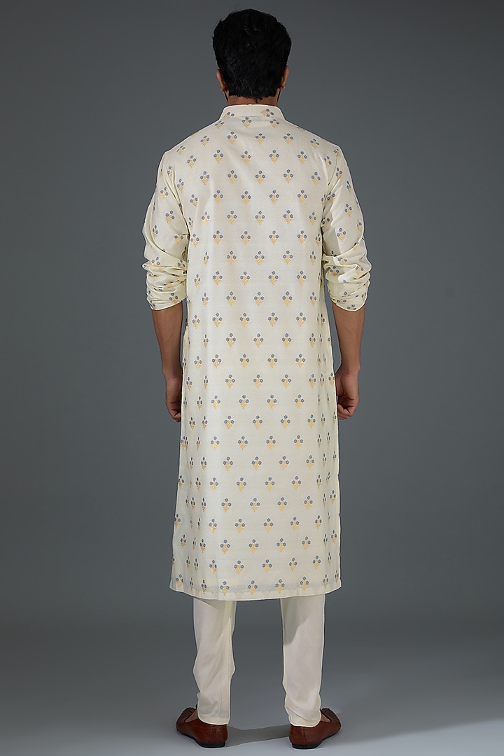 White Cotton Silk Embroidered Kurta Set by Darshika at Pernia's Pop Up Shop
