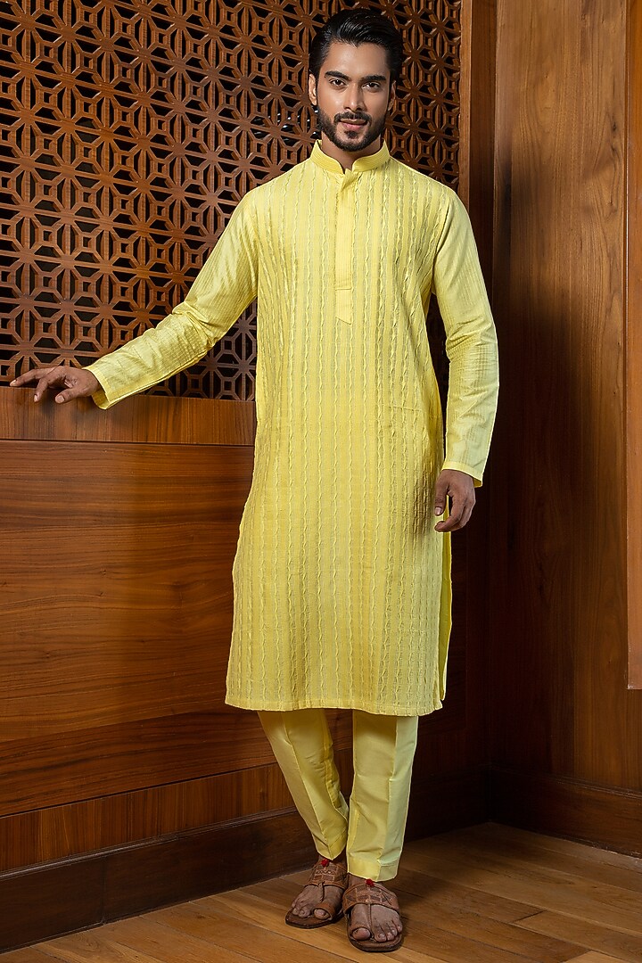 Yellow Chanderi Silk Floral Printed Kurta Set by Darshika at Pernia's Pop Up Shop