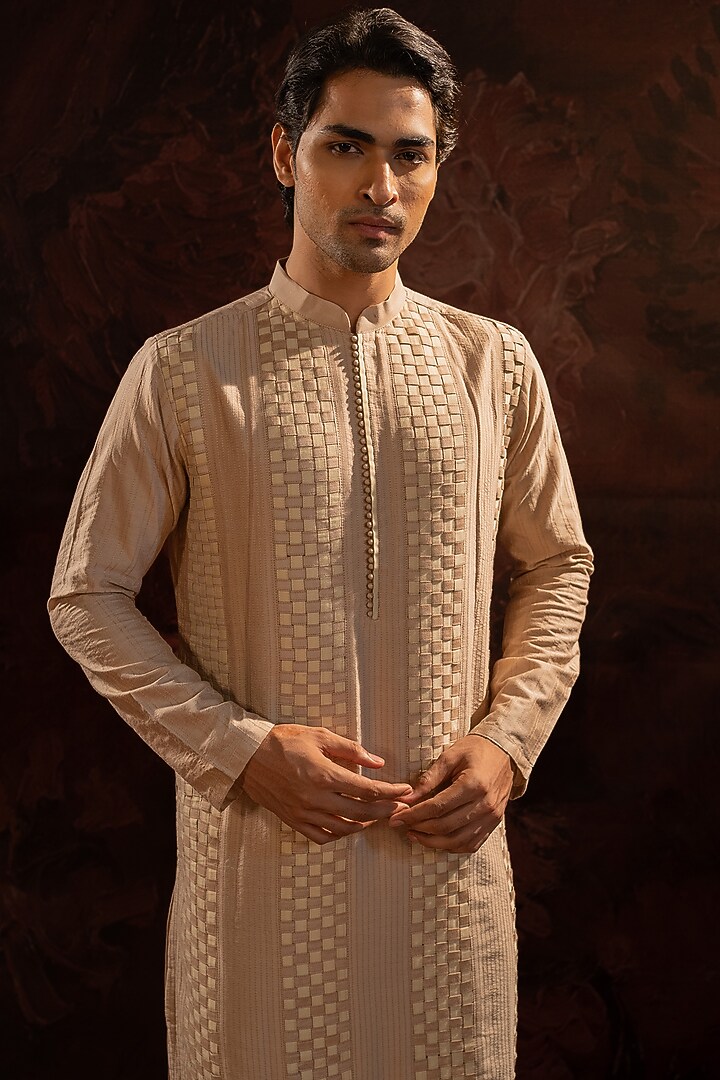 Pearl Cotton Silk Kurta Set by Darshika at Pernia's Pop Up Shop