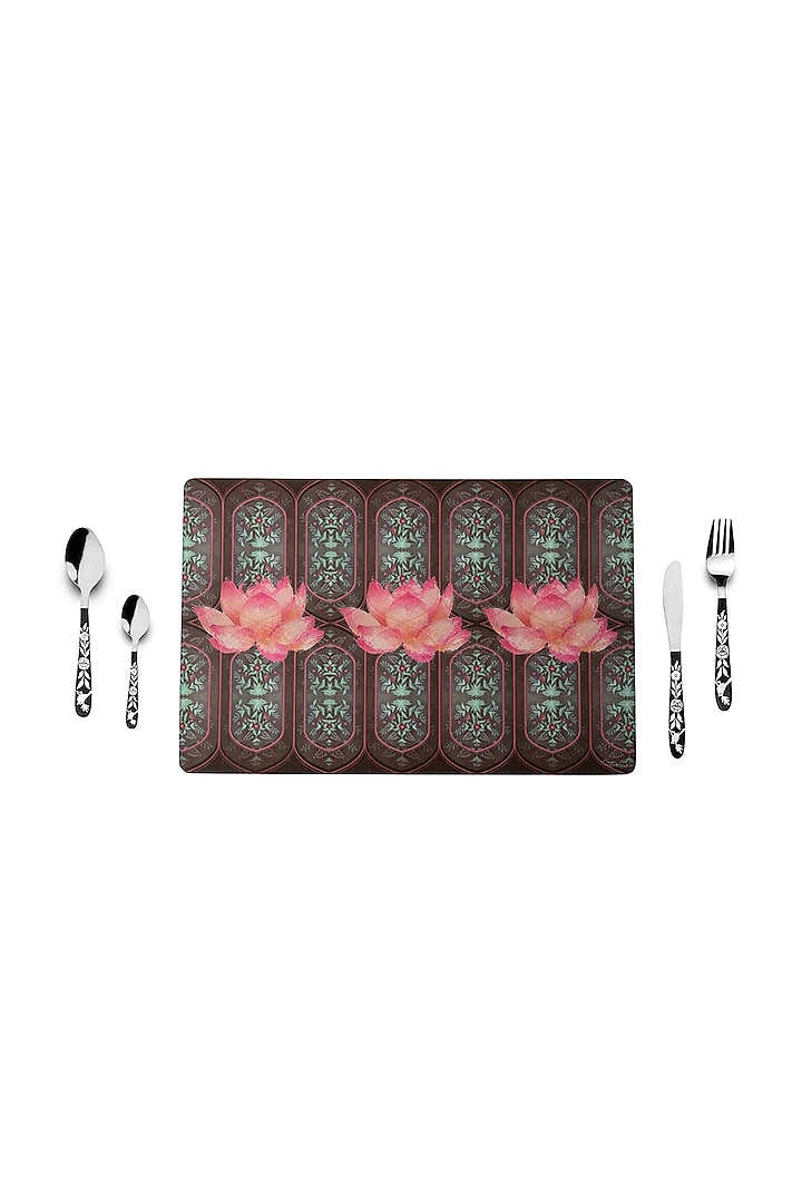 Wine Lotus Table Mats (Set of 8) by Artychoke