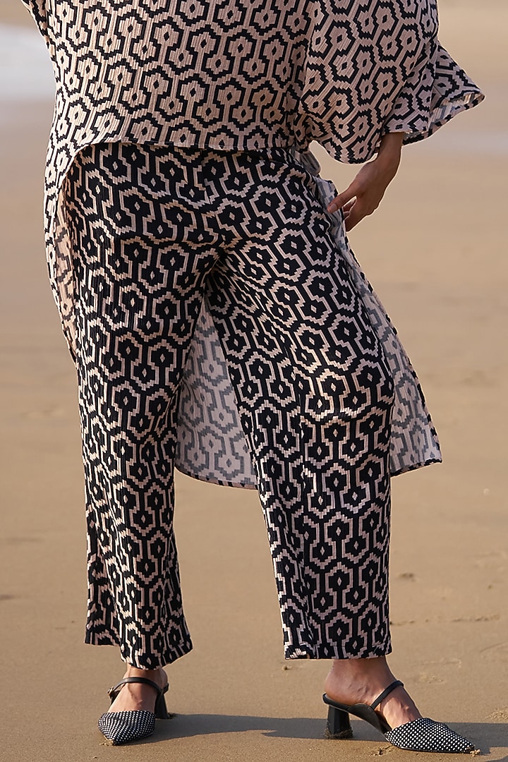 Black & White Organic Cotton Geometric Printed Co-Ord Set by Dash and Dot at Pernia's Pop Up Shop