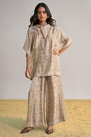Sand & Ivory Viscose Printed Wide-Legged Pants by Dash and Dot