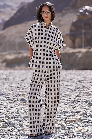 Multi-Colored Organic Cotton Checkered Printed Straight Pants by Dash and Dot