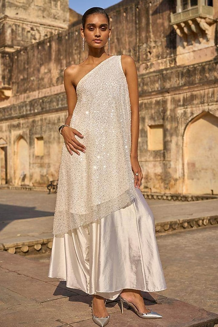 Ivory Polyester Pearl & Sequins Embroidered Tunic Set by Dash and Dot at Pernia's Pop Up Shop