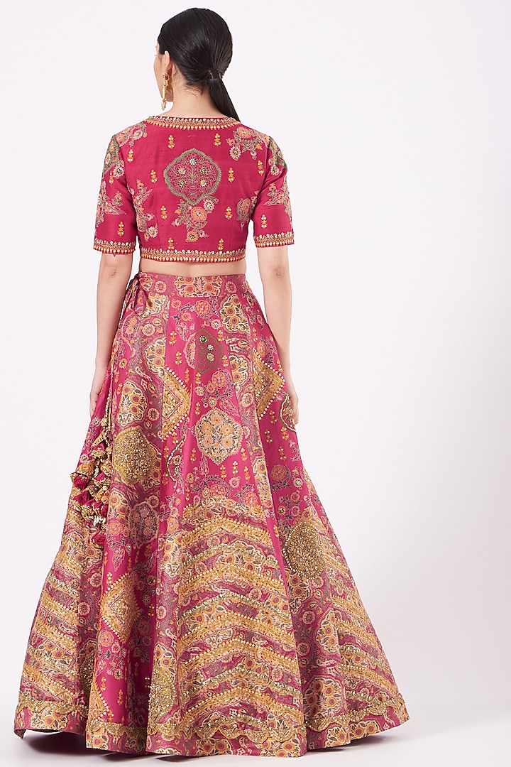 Magenta Silk Chanderi Bridal Lehenga Set by Debyani at Pernia's Pop Up Shop