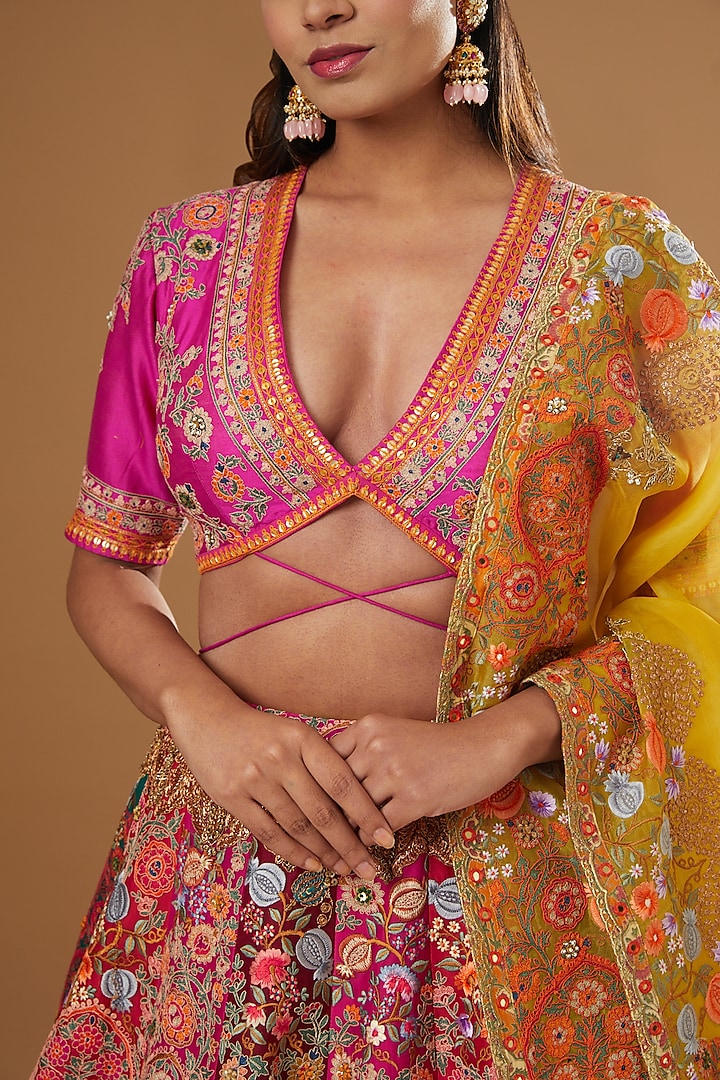 Pink Chanderi Embroidered Bridal Lehenga Set by Debyani at Pernia's Pop Up Shop
