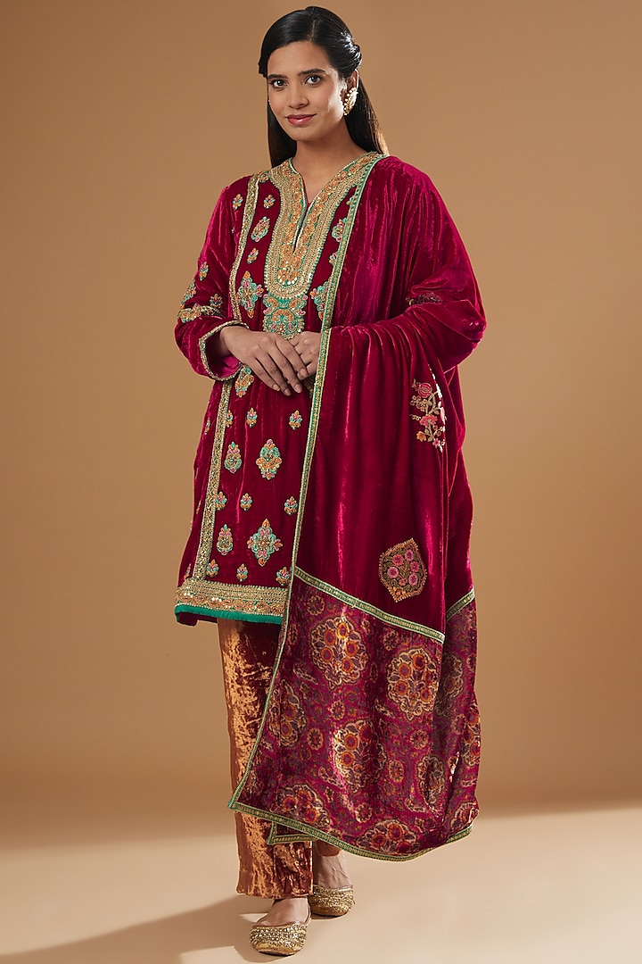 Red Velvet Kurta Set by Debyani